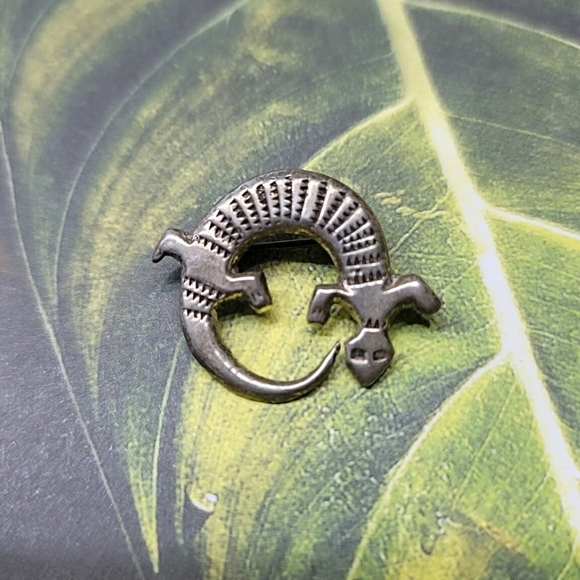 Vintage Sterling Silver Lizard Pin - Picture 1 of 5